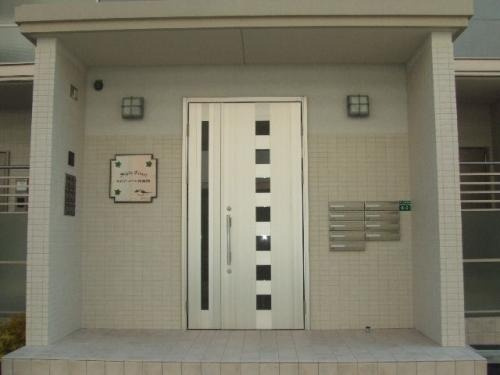 福岡市早良区田村４丁目の賃貸マンションのエントランス|物件の画像12
