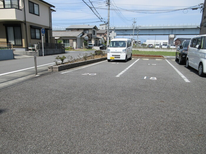 プレミールＳの駐車場