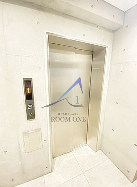 クレール三軒茶屋のその他共用部分|エレベーターです。