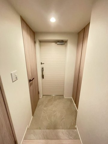 【玄関】