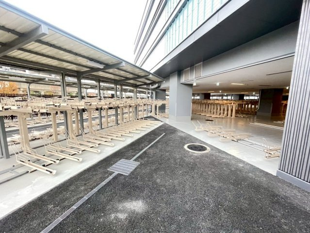 【駐車場】