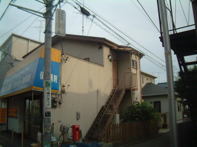 三富アパートの外観