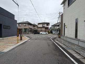 【前面道路含む現地写真】 | 近江八幡市古川町　中古戸建