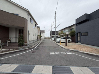 【前面道路含む現地写真】 | 近江八幡市古川町　中古戸建