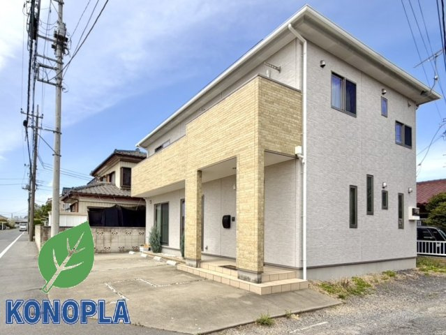 【中古戸建】伊勢崎市山王町の外観|■外観|シンプルで洗練されたデザインは住まう人の色に染まり、個性を映し出します♪本日見学可能(*＾＾*)
