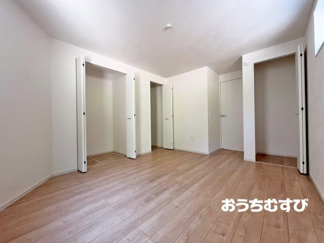 名東区上社1期(全1棟)の洋室
