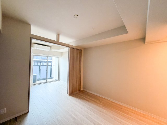 ミラージュパレス本町Departの居間・リビング