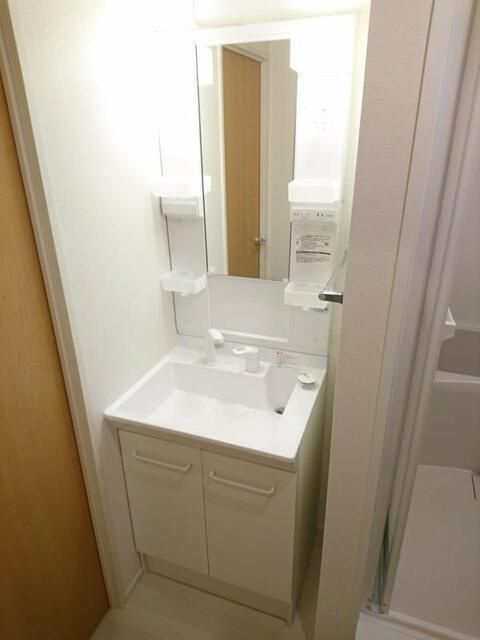 クレイノアミスターの洗面所