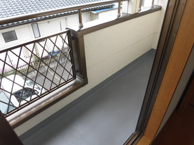 ファミール前原Aのバルコニー