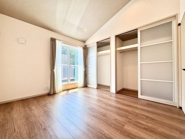 千葉市中央区矢作町の洋室|建築施工例