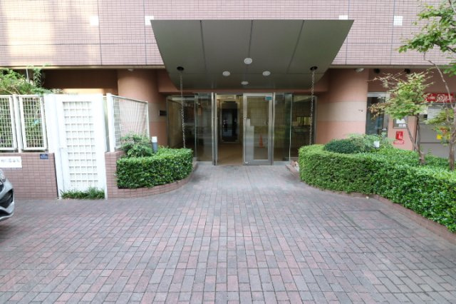 【エントランス】