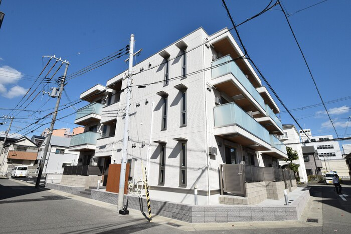 ブリランテ川西通