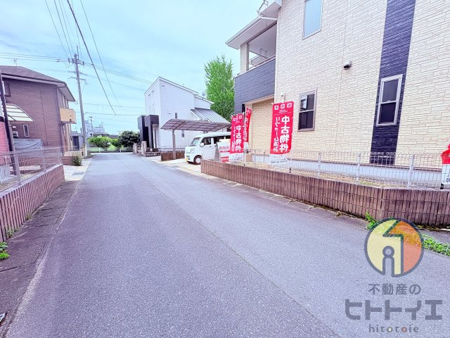 中古戸建)八女市本村の前面道路含む現地写真