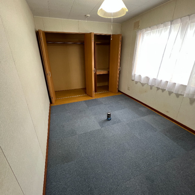 ピジョン高砂の内装
