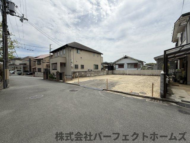 杉山手１丁目建築条件付売土地の前面道路含む現地写真