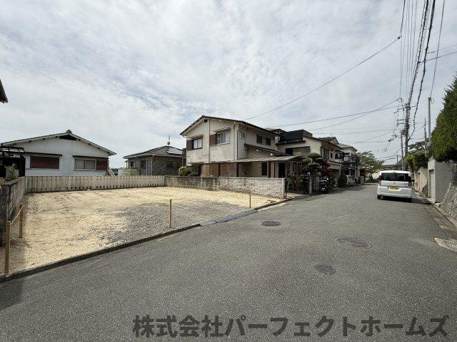 杉山手１丁目建築条件付売土地の前面道路含む現地写真
