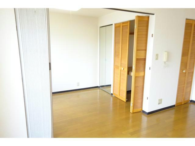 メゾンシェリールの洋室