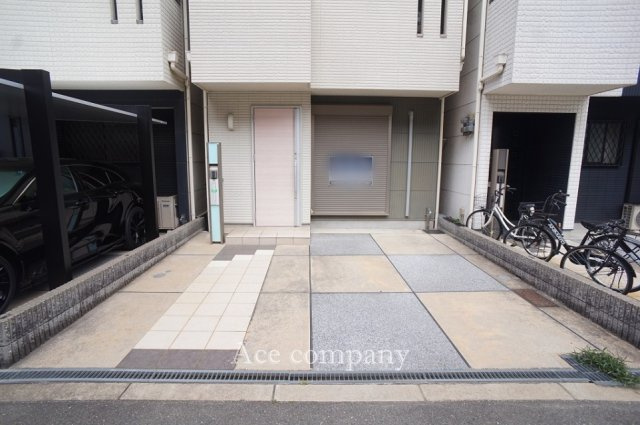 【駐車場】 | 生野区巽中2丁目 | 敷地間口ゆったり整形地☆駐輪スペースも楽々確保できます♪