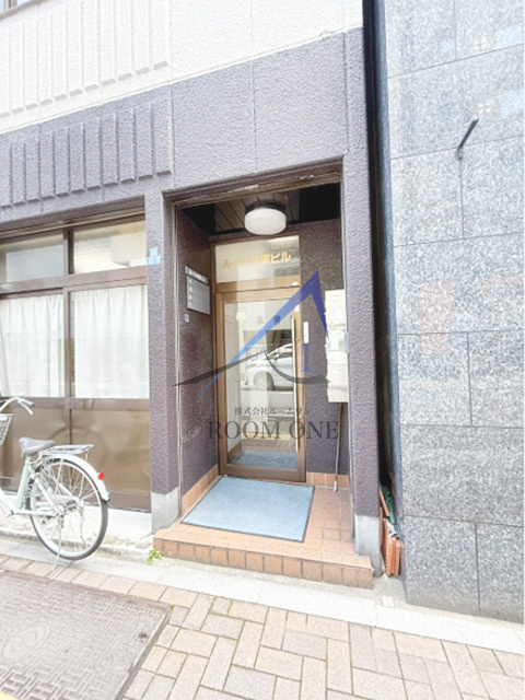 ルート台東のエントランス|エントランスです。