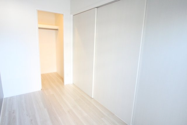 グランドゥーエ永和駅前の洋室