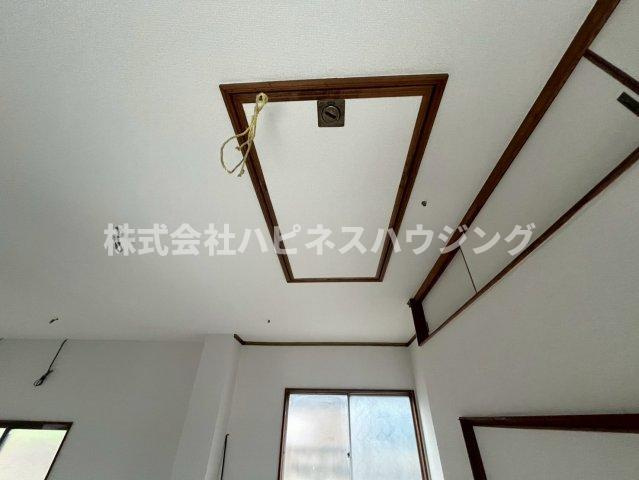 五香一丁目住居付き店舗事務所の内装|1階