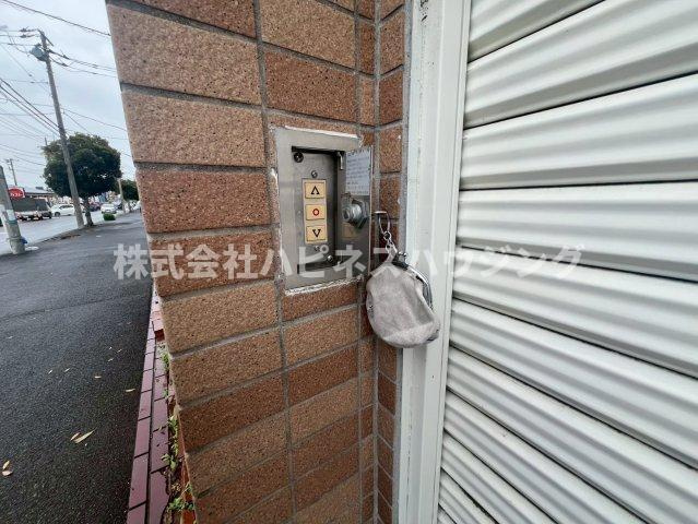 五香一丁目住居付き店舗事務所のその他共用部分|電動シャッターあり