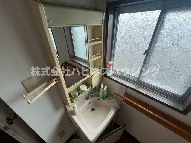 五香一丁目住居付き店舗事務所の内装