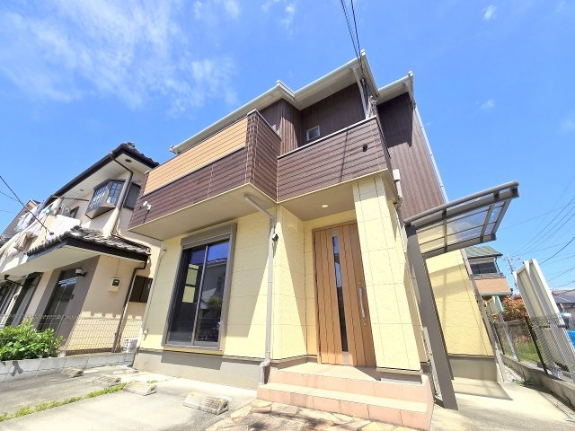 武蔵村山市大南3丁目　平成28年築オール電化注文建築　の外観