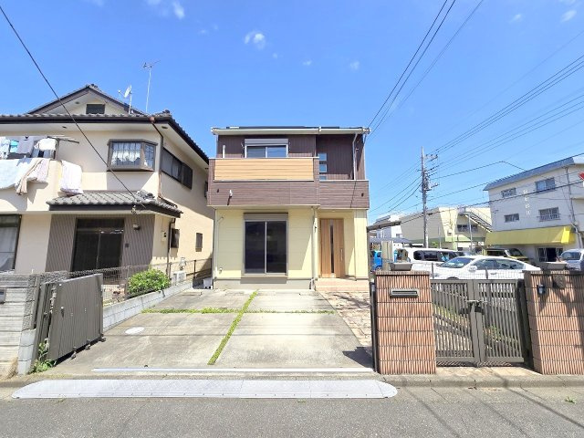 武蔵村山市大南3丁目　平成28年築オール電化注文建築　の外観