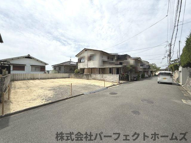 リブラシリーズ枚方市杉山手１丁目の前面道路含む現地写真