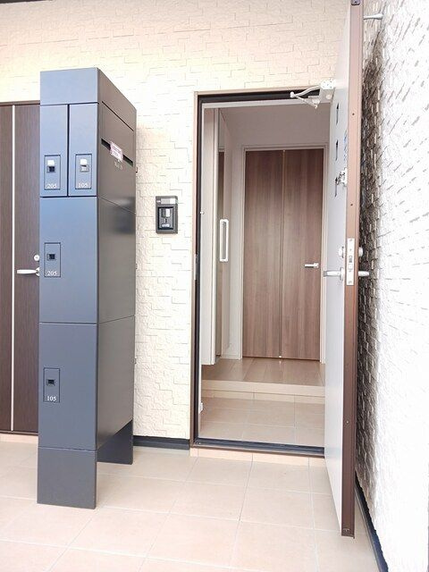 Ｔ－ＴＡＳＨＩＲＯ　Ⅰの玄関