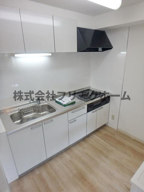 三鷹市下連雀８丁目の賃貸マンションのキッチン