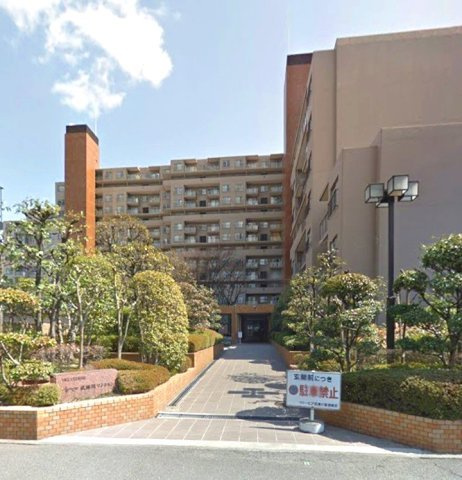イトーピア武庫川のエントランス|2026年4月フルリノベーション済
【家具付き分譲　ご確認下さい】