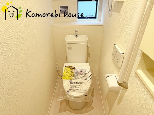 桶川市下日出谷16期　新築一戸建て　グラファーレ　01のトイレ|26.5.1撮影済み