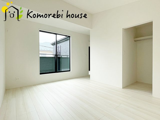 桶川市下日出谷16期　新築一戸建て　グラファーレ　01の寝室|26.5.1撮影済み