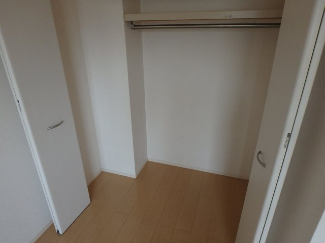 エクレール上小阪の収納