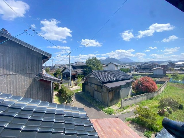 ■□淀江町今津戸建□■の展望|母屋の2階廊下からの眺望になります。大山がきれいに見れる景色になります。