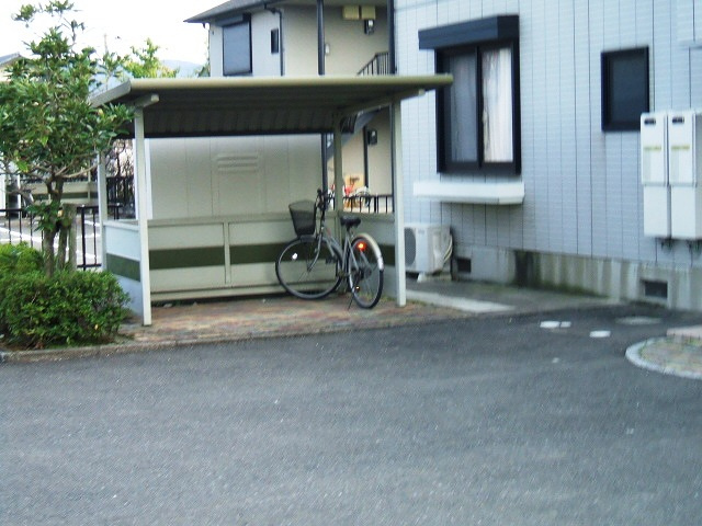 フォンテーヌ宮ノ陣【キャッシュバック対象物件】のエントランス|建物の内部です