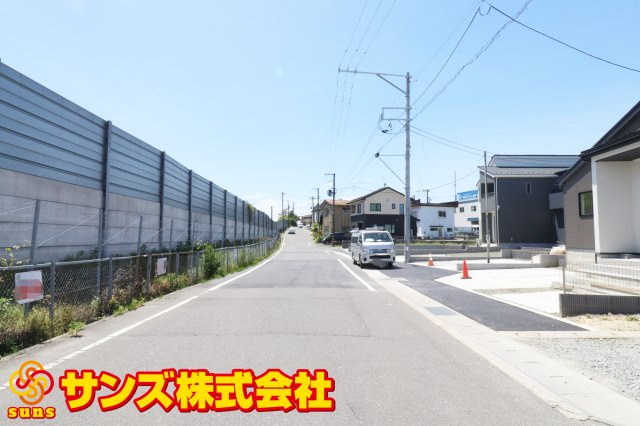 郡山市喜久田町字双又　　　５号棟　　　富田小学校、富田中学区の外観|南東側前面道路