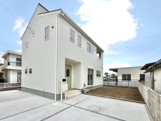【新築戸建】高崎市町屋町第2　の外観|■外観｜土日のご見学はもちろん、平日・夜間のご案内も大歓迎です♪「今から見たい」や「仕事終わりに見たい」にもご対応できますのでお気軽にお問い合わせください♪