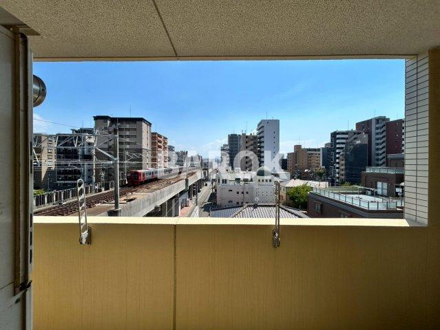 ラファセエスティーロ箱崎駅前のバルコニー
