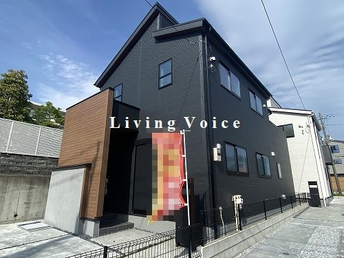 【外観】 | 【仲介手数料０円】茅ヶ崎市菱沼1丁目1期　新築一戸建て　2号棟　全2棟 | 1号棟　茅ヶ崎市菱沼1丁目1期　新築一戸建て　全2棟