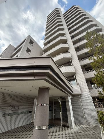 札幌市中央区の15階建10階のお部屋 。日勤管理、駐車場・トランクルーム有の物件です 。
