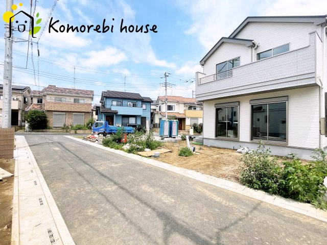 第3　伊奈町小室　新築一戸建て　ハートフルタウン　Hの前面道路含む現地写真|前面道路含む現地写真です