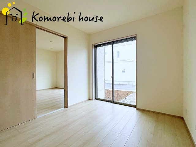 第3　伊奈町小室　新築一戸建て　ハートフルタウン　Iの洋室|ゆったりした洋室です
