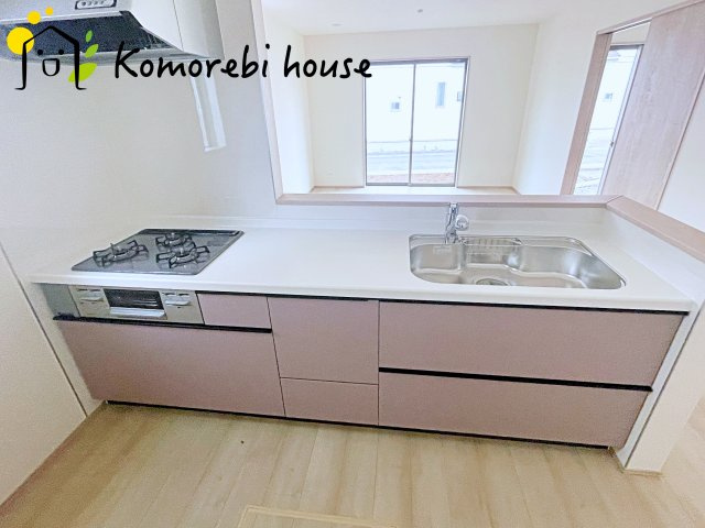 第3　伊奈町小室　新築一戸建て　ハートフルタウン　Iのキッチン|きれいなキッチンです