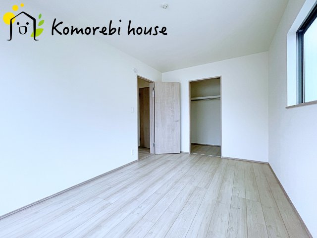第3　伊奈町小室　新築一戸建て　ハートフルタウン　Iの寝室|ゆとりの広さです