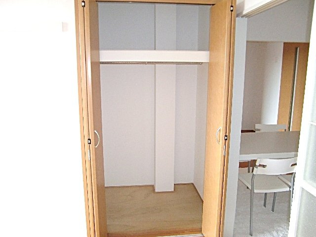 ヴィラ宝塚宝松苑の収納