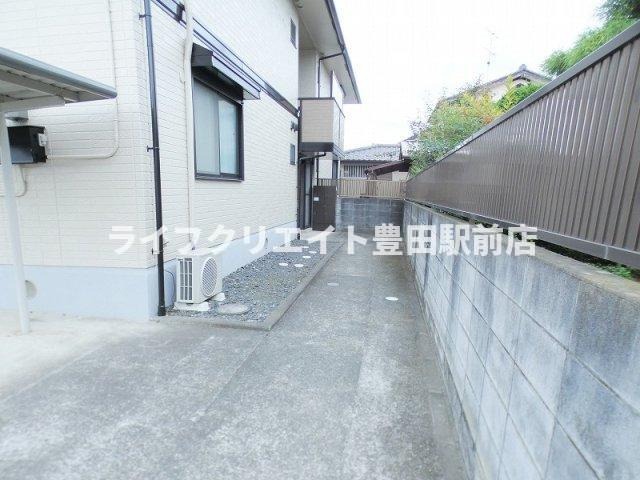 コンフォート豊田のエントランス