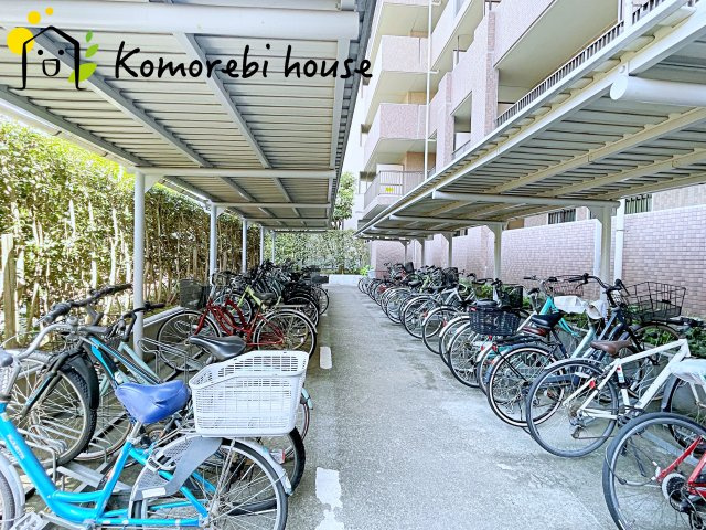 パークシティ白岡イーストガーデンの駐輪場|26.4.20　撮影済み